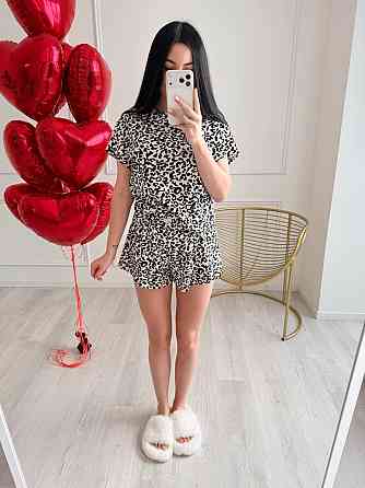 Женская стильная домашняя пижама с велюром Молочный 2 Одесса