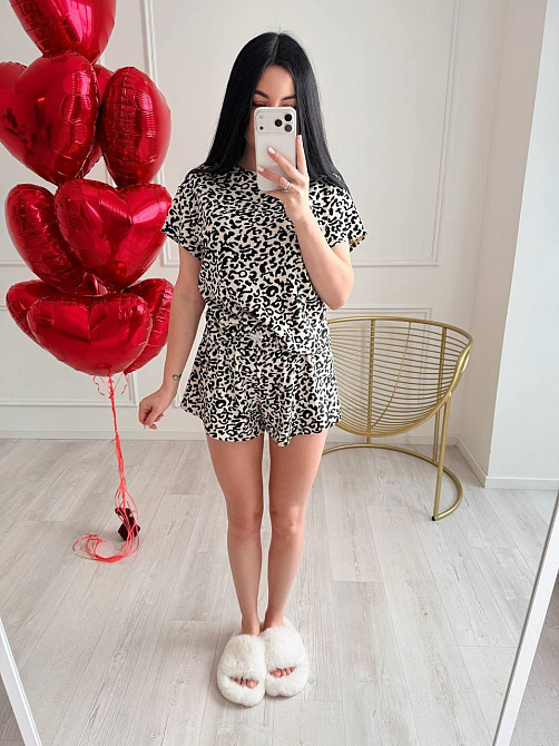 Женская стильная домашняя пижама с велюром Молочный 2 Одесса - изображение 4