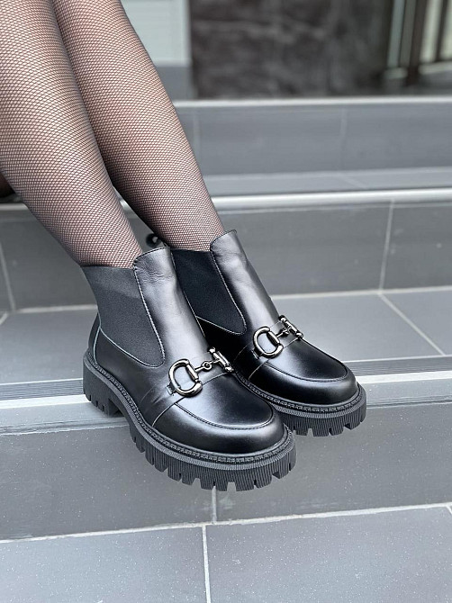 SOTHBY'S Черевики жіночі Sothby's чорні натуральна шкіра весна-осінь размер 36-40 (M-1076 4986) Коломыя - изображение 1