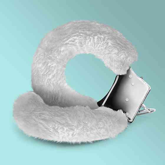 Наручники Love Cuffs Crushious металлические, с белым мехом Sex Aura Киев