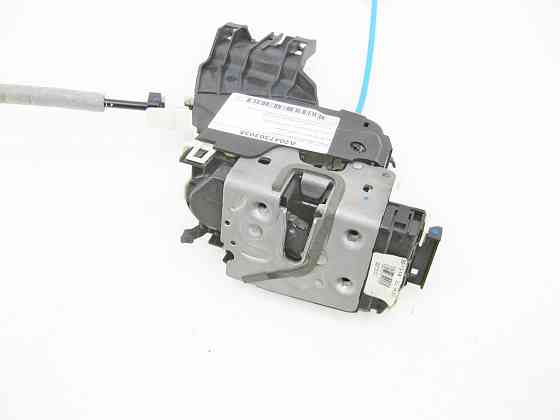 Mercedes-Benz  A2047303035 Замок задніх правих дверей + A1177320208 кріпильна пластина + A1177600204 трос на ручку відкриття дверей внутрішню E-class  Одесса