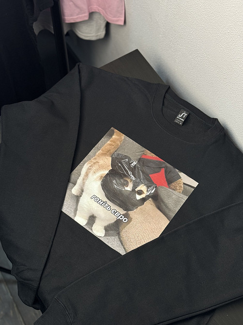 Світшот унісекс з принтом - 