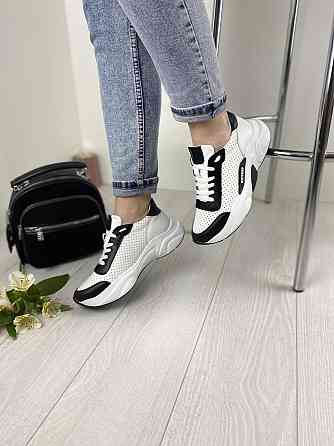 EMELI Кросівки жіночі EMELI 913/4 ST біло/чорні (весна-осінь, шкіра натуральна) (3290) 36р.37р. Коломия