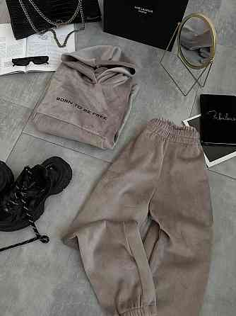 Стильний жіночий теплий костюм зі щільного двостороннього велюру. моко, 42/44 Одеса