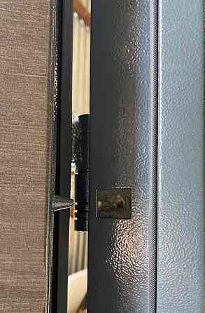 Двері вуличні Redfort, модель Графіка, комплектація Акцент (2 контури) Київ