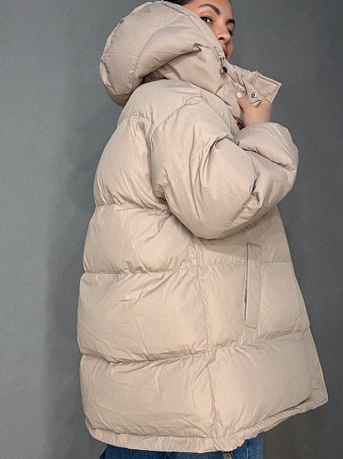 Куртка жіноча Lady Yep 10008 довга оверсайз пуффер з капюшоном бежева, бежевий, 44 Київ - фото 2