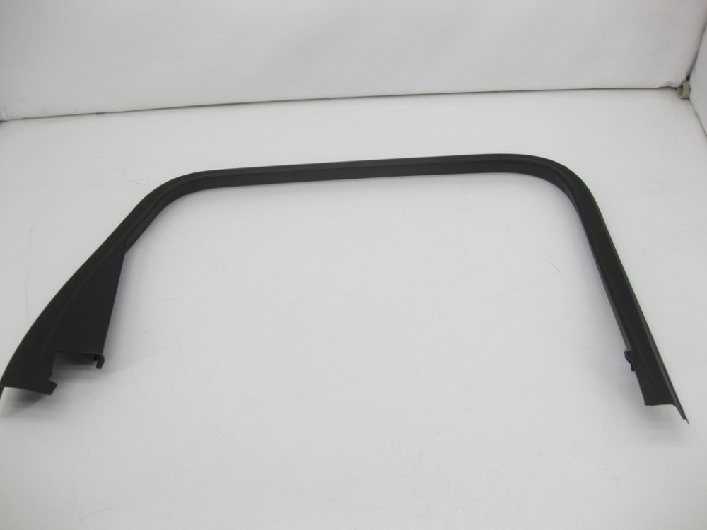 VAG  4M0867603B Облицювання отвору скла двері задньої лівої, внутрішня Одесса - изображение 2