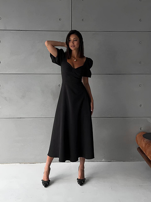 Жіноче романтичне приталене мідіплаття Чорне Одеса - фото 3