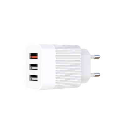 Зарядний пристрій XO QC 3.0 L72 30W (18W/1USB + 2.4A/2 USB) + cable Lightning White (XO-L72i-WH) Вінниця