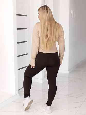 Женский костюм для спорта и фитнеса 