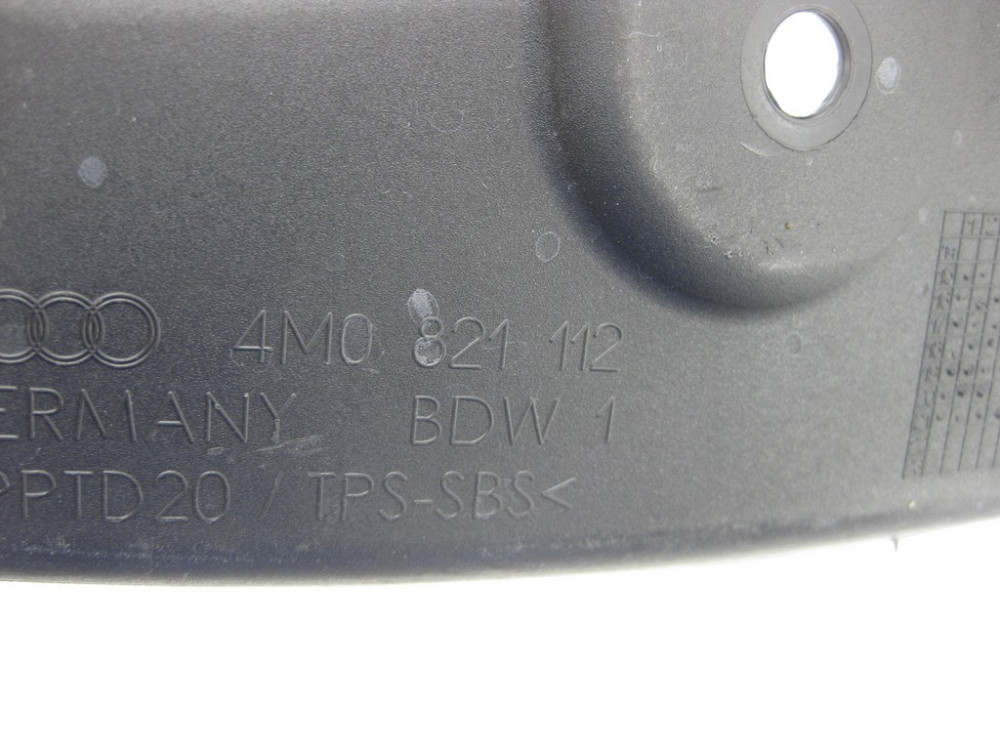 VAG  4M0821112 Пильовик накладка торця правого крила до дверей Одесса - изображение 5