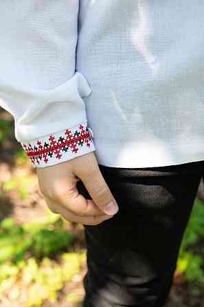 Вишиванка для хлопчиків лляна біла, з довгим рукавом топ Київ