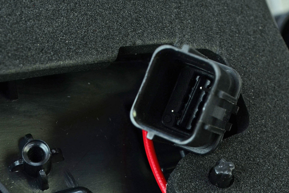 Ліхтар Cerato (Forte) (2019-на час) галоген внутрішній правий Кіа Мукачево - фото 2