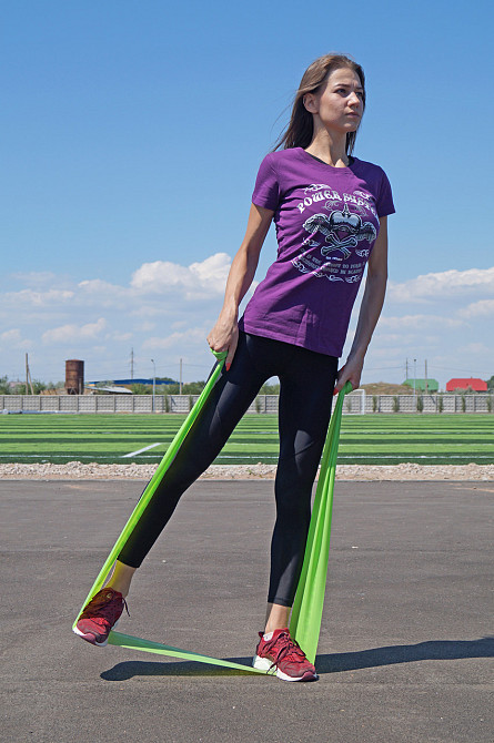 Стрічка-еспандер для фітнесу та реабілітації PowerPlay 4112 0.4мм MediBand Light зелена (9 кг) Київ - фото 6