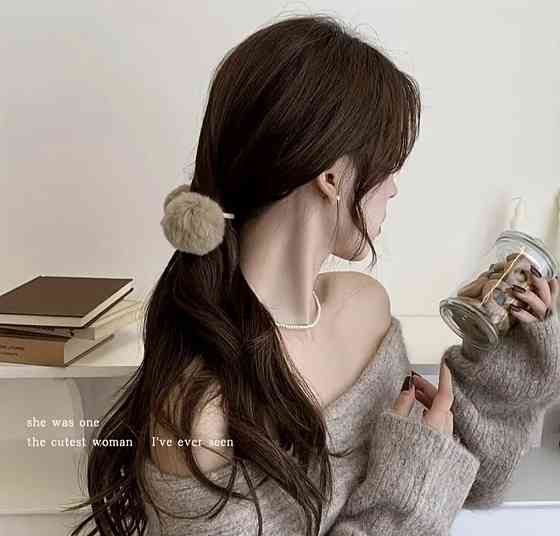 Шпилька крабік із хутра Смела