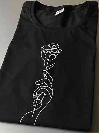 Женская\Мужская футболка с принтом розы Черновцы