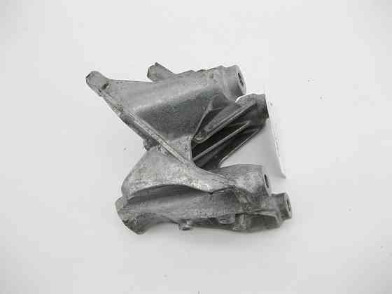 VAG  4M0199307AF Кронштейн/лапа двигуна ліва Одесса