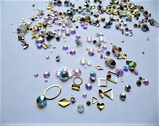 Стрази Swarovski мікс різні розміри та форми + формочки різних форм (1400 шт.) АВ — веселі. Київ