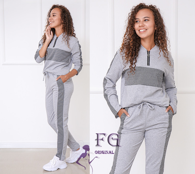 Демисезонный прогулочный костюм из трикотажа 