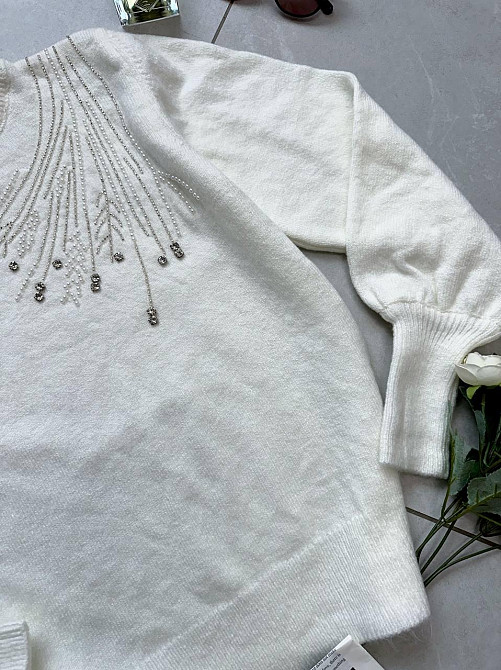 Женский свитер украшен бусинами машинная вязка Одесса - изображение 2