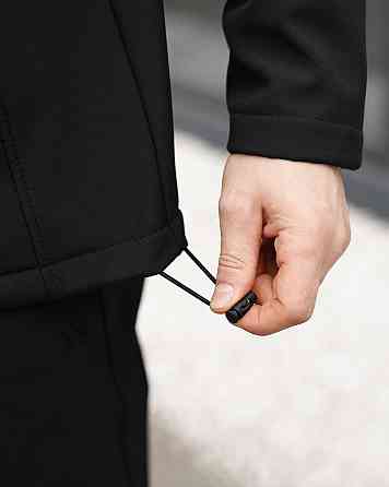 Черная куртка мужская весна/осень из софтшела с капюшоном Pobedov Shadow V2 Киев