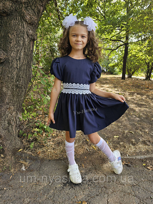 Красивое школьное платье с кружевом 116-134 Кривой Рог - изображение 2