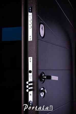 Двери квартирные, серия Премиум, модель Диагональ2, гнутый профиль, коробка 150 мм, полотно 105мм,  KALE257 Киев