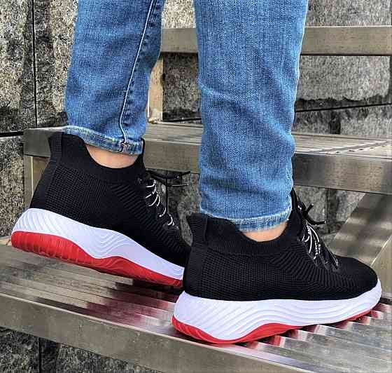 Кросівки Чоловічі Чорні Тканинні Boost Пінка (розміри: 45) Дніпро