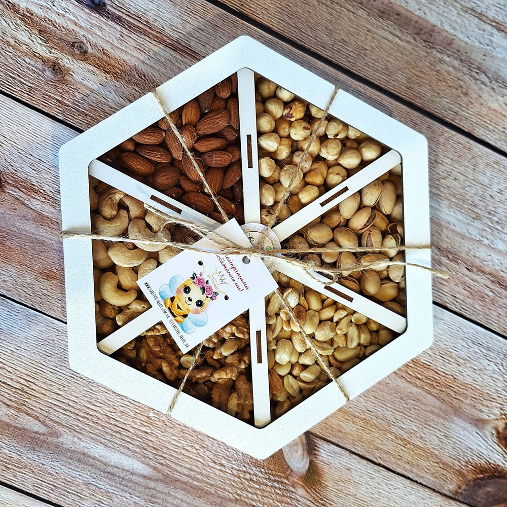 Подарунковий набір горішків у дерев'яній коробочці 700 грамів Одеса - фото 3