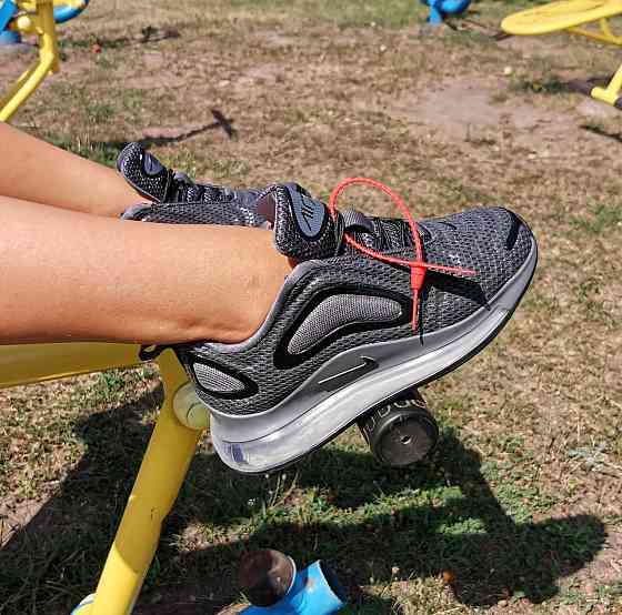 Кроссовки Nike 720 Серые Женские Найк с Амортизацией (размеры: 39) Видео Обзор Днепр