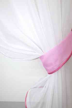 Кухонные шторы VR-Textil № 084к с ламбрекеном и подвязками белый с розовым 280х170 см (52-0251) Киев