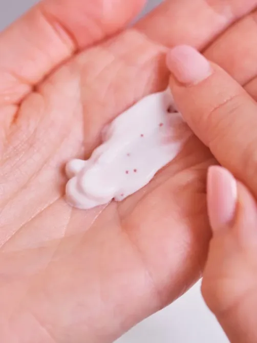 Ліфтингова маска з екстрактом червоної конюшини Christina Nuance Red Clover Tightening Mask 50 мл Дніпро - фото 3