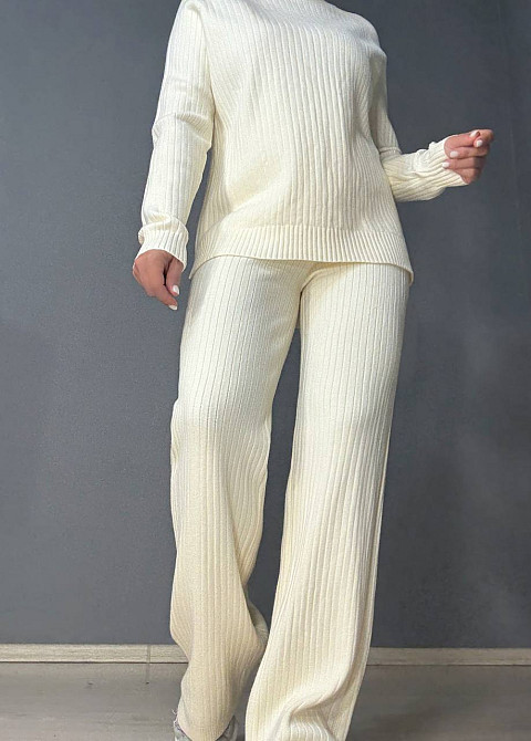 Костюм женский Accorddream 8703-28108 свитер с брюками в рубчик вязаный оверсайз, молочний, one size Киев - изображение 3