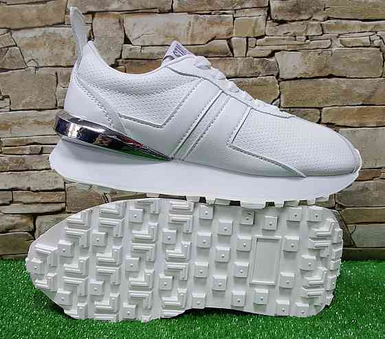 Женские кожаные кроссовки BaaS Stay Tory Киев