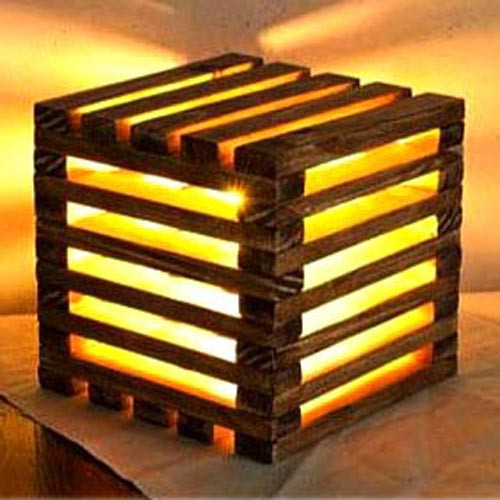 Светильник настольный 