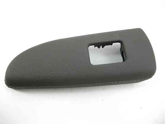 Mercedes-Benz  A2217300889 7H91 Сіра накладка кнопки склопідйомника задніх правих дверей S-class short W221 S-class long V221 Одесса