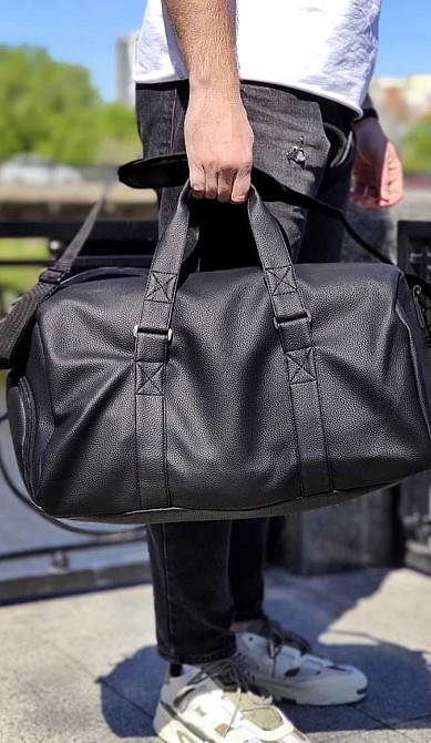 Спортивна сумка з відділенням для взуття чорного кольору 52*30*30 см. Харків - фото 1