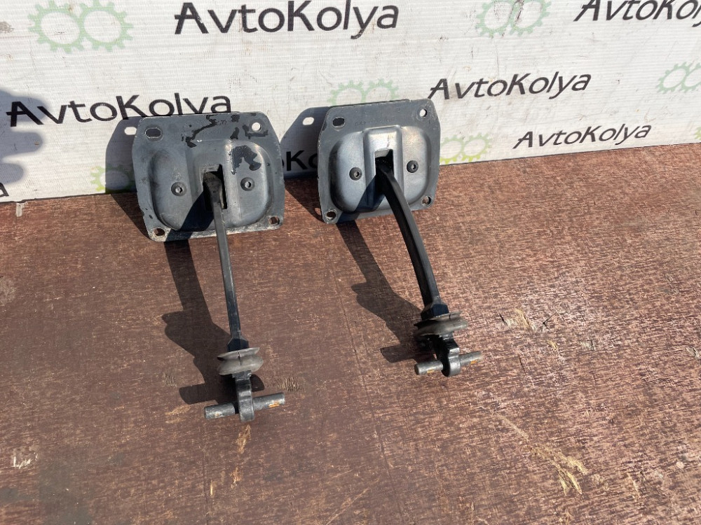 Обмежувач задніх дверей Opel Vivaro C 2019-2023 (9809831880) Ковель - изображение 1