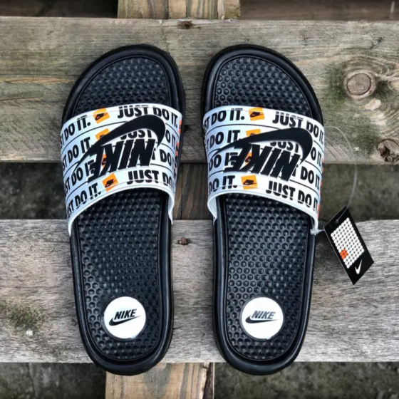 Чорні чоловічі Шльопанці Nike Сланці Білі капці Найк (розміри: 40,41,42,43,44) Дніпро