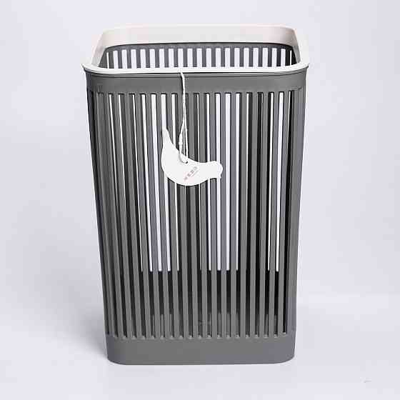Сіра корзина для сміття 8 л в офіс 22×22×30 см Київ