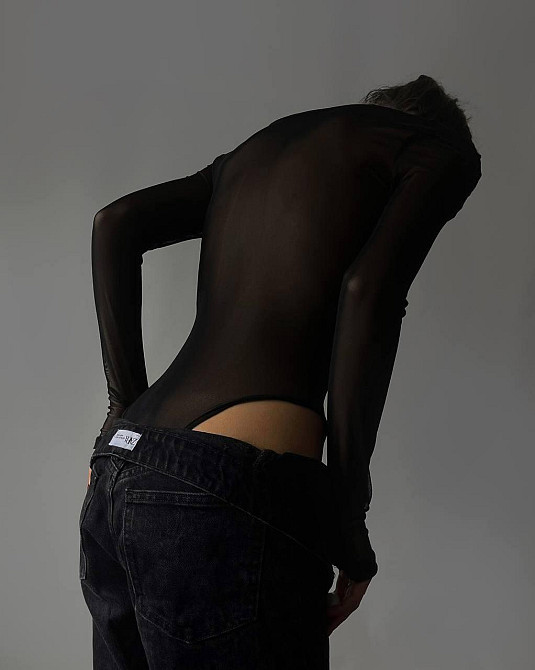 Жіночий привабливий боді з драпіруванням на грудях сітка стрейч \ шовк Одеса - фото 4