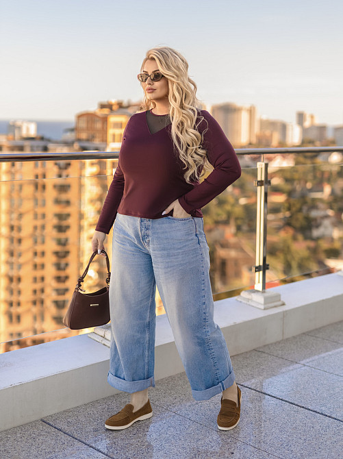 Женская кофточка с декольте сетка 