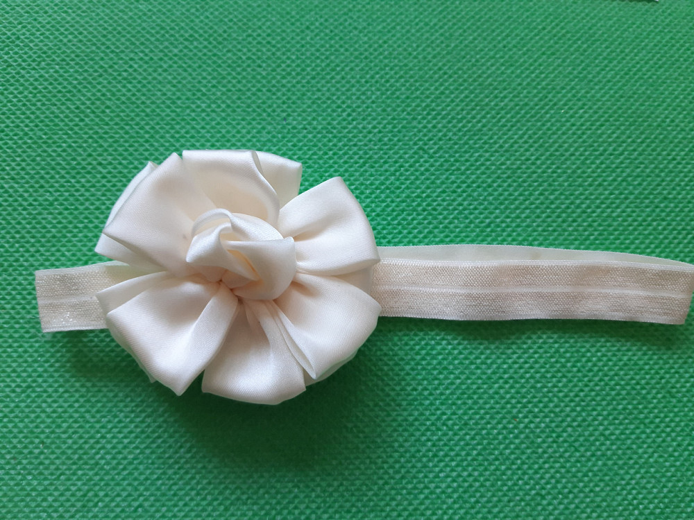 Пов'язка для дитини бежева - квітка 7см, розмір універсальний (на резинці) Київ - фото 2