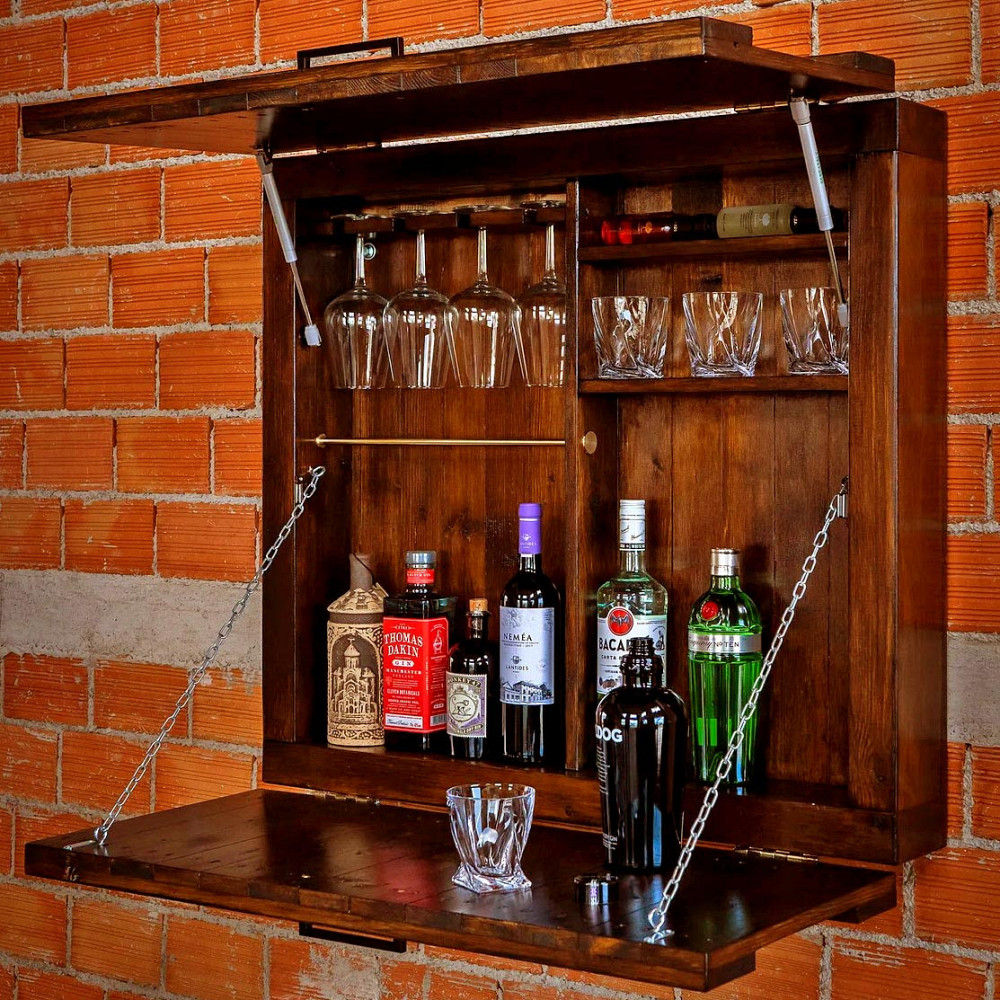 Настенный бар 