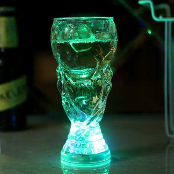Келих футбольний кубок Fifa Фіфа 300 мл з підсвічуванням Led на батарейках пластик Кременчук