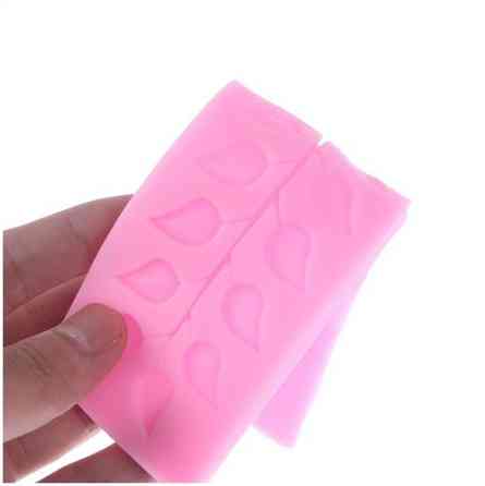 Силиконовый молд Листья 162 на 48 мм розовый Киев