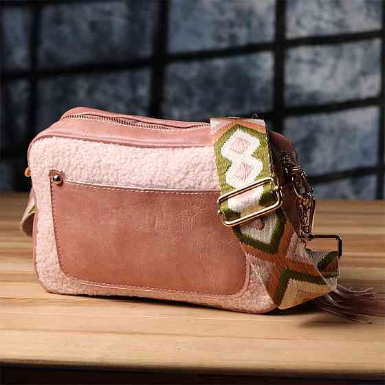 Женская сумка с плюшевой вставкой на лицевой стороне из экокожи Розовый (Vintage) Киев