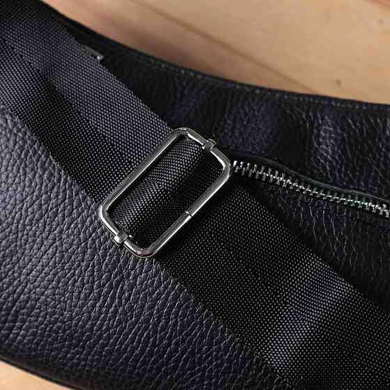 Удобная сумка-бананка унисекс из натуральной кожи Shvigel 22824 Черная Киев