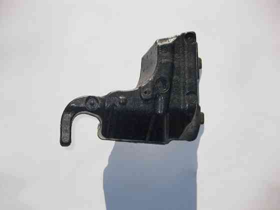 Mercedes-Benz  A2057350686 Пінопластовий ущільнювач внизу задніх правих дверей передня частина C-Class W205 Одеса