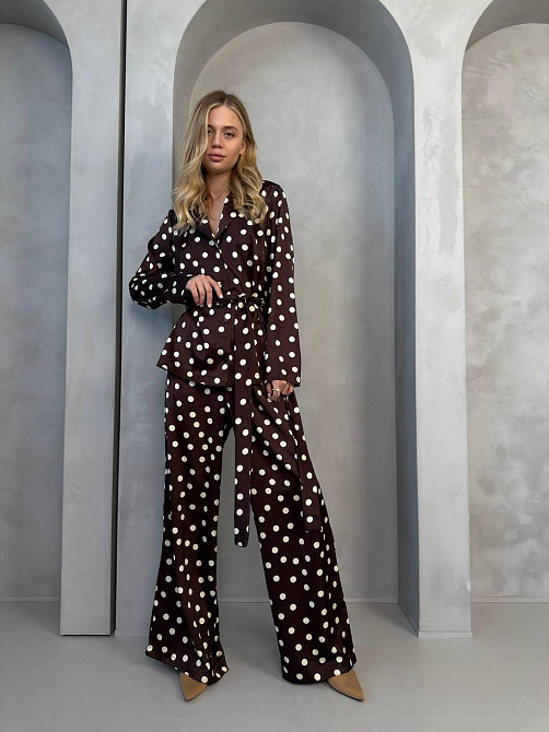 Женский стильный свободного кроя костюм из шелка сатина Шоколад Одесса - изображение 6